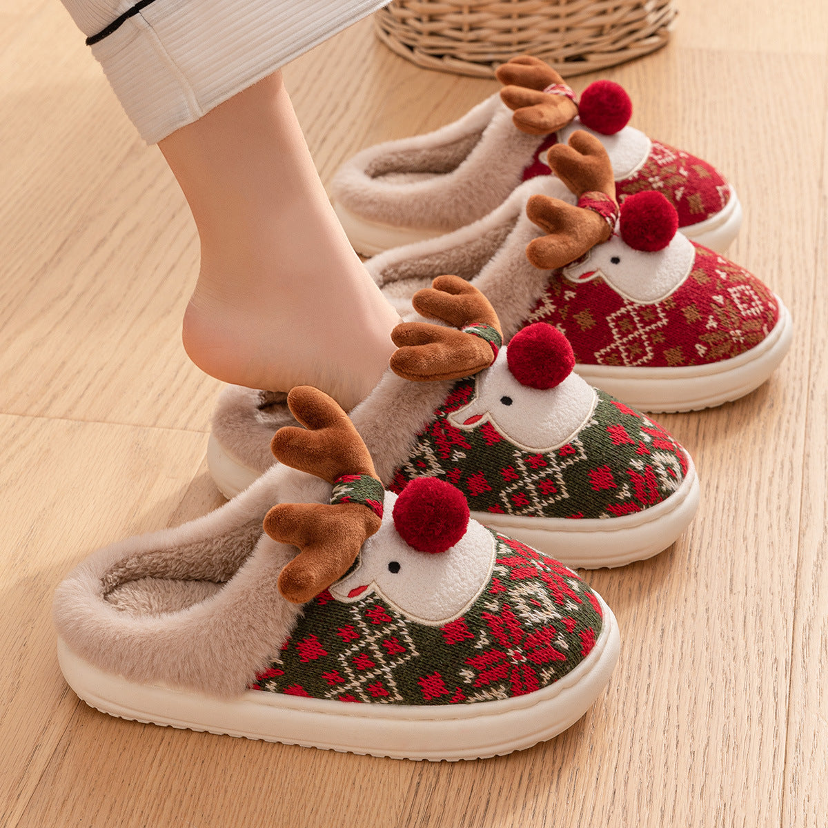 https://www.elegantliving.org.uk/products/cute-christmas-elk-plush-slippers-winter-ins-fashion-non-slip-floor-bedroom-home-slippers-for-women-fuzzy-house-shoes?_pos=1&_sid=007a01c16&_ss=r&variant=53511529529719